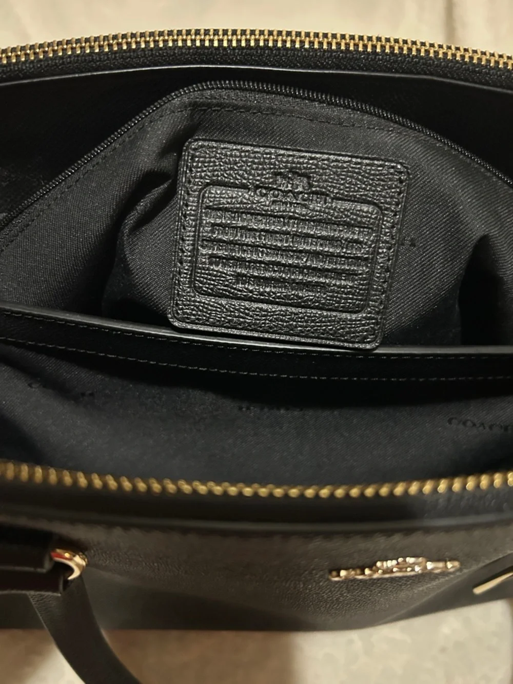 Black Stanton Crossbody Crossgrain Leather Carryall 37148 - Picture 12 of 15